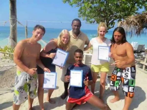 Mana Lagoon Backpackers Villa Exterior foto