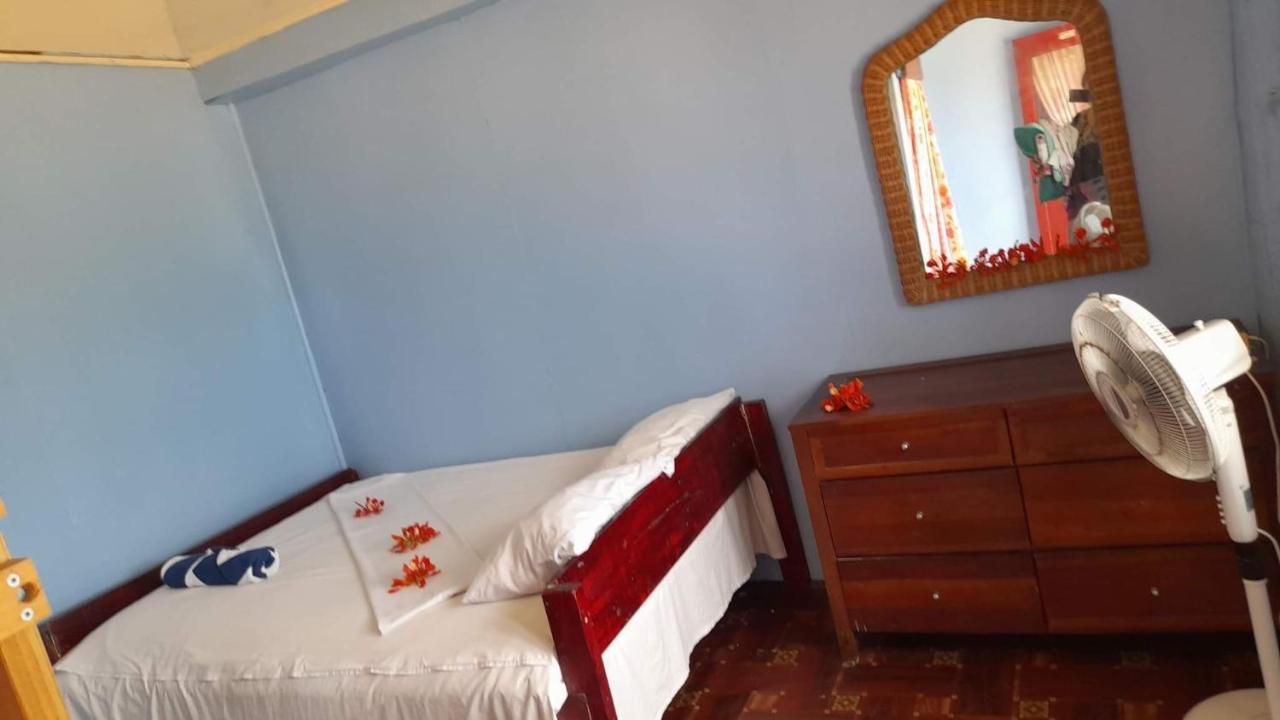 Mana Lagoon Backpackers Villa Exterior foto